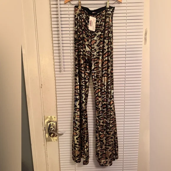 NWT Show Me Your MuMu Cheetah Flare Pants - Picture 2 of 5
